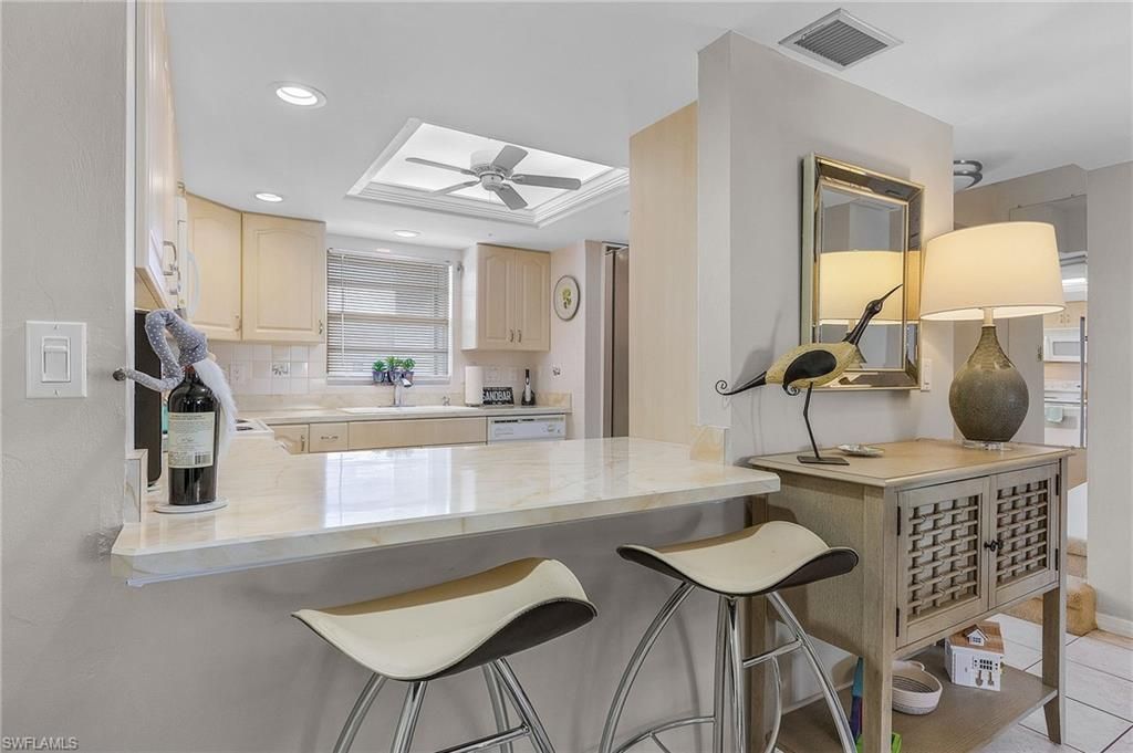 4531 Bay Beach Ln , Unit 334, Fort Myers Beach, FL 33931 Photo