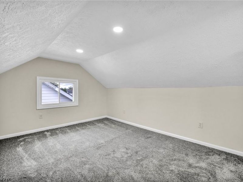 2077 Wyandotte Avenue, Lakewood, OH 44107 Photo 24