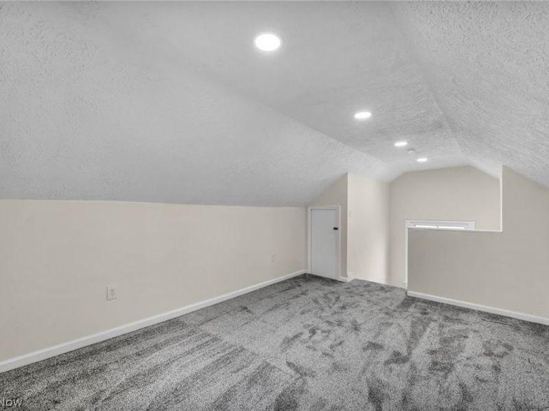 2077 Wyandotte Avenue, Lakewood, OH 44107 Photo 25
