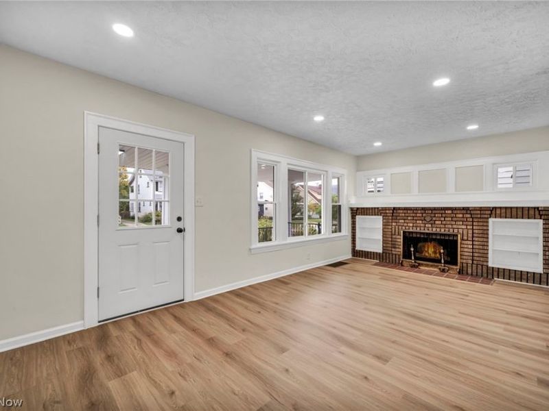 2077 Wyandotte Avenue, Lakewood, OH 44107 Photo 7