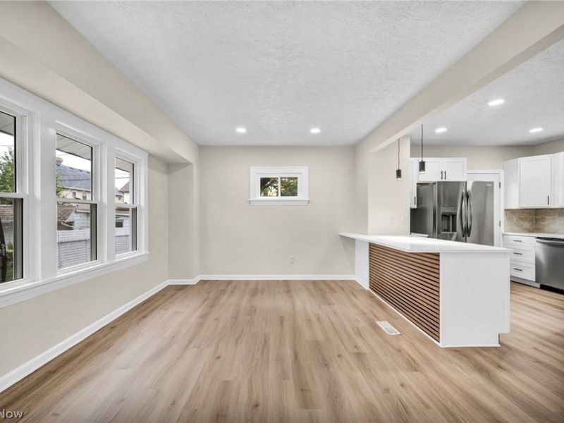 2077 Wyandotte Avenue, Lakewood, OH 44107 Photo 9
