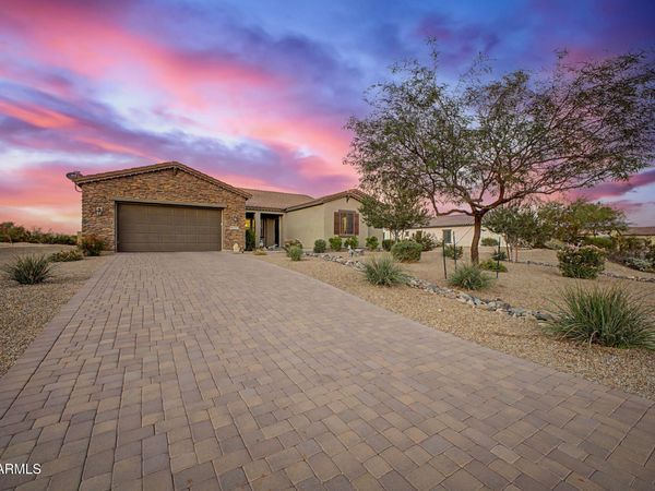 19232 W ECHO Lane, Waddell, AZ 85355
