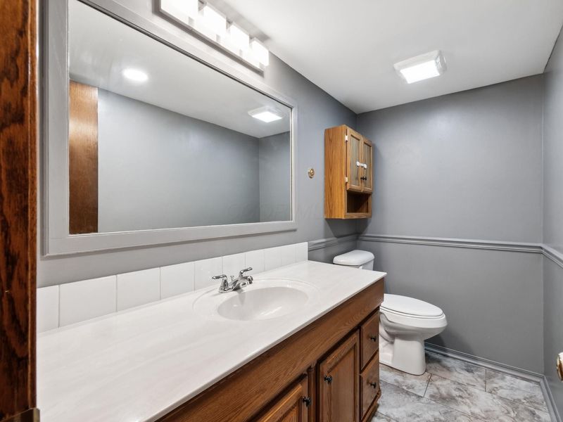 144 W Ticonderoga Drive, Unit E, Westerville, OH 43081 Photo 19
