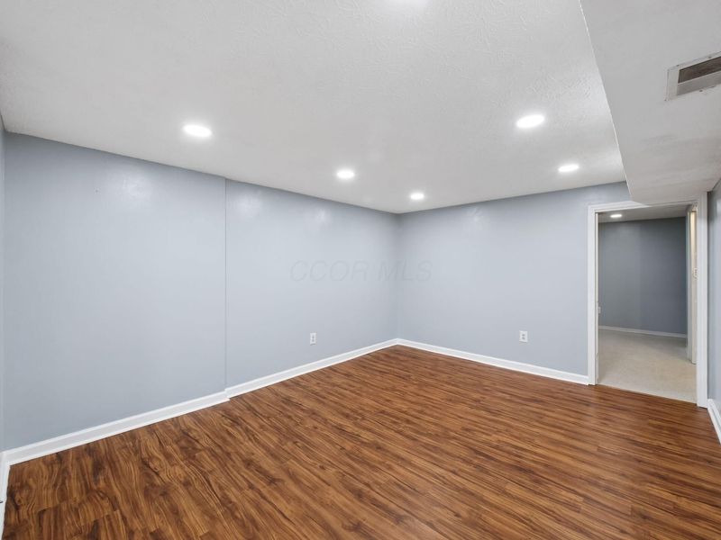 144 W Ticonderoga Drive, Unit E, Westerville, OH 43081 Photo 30