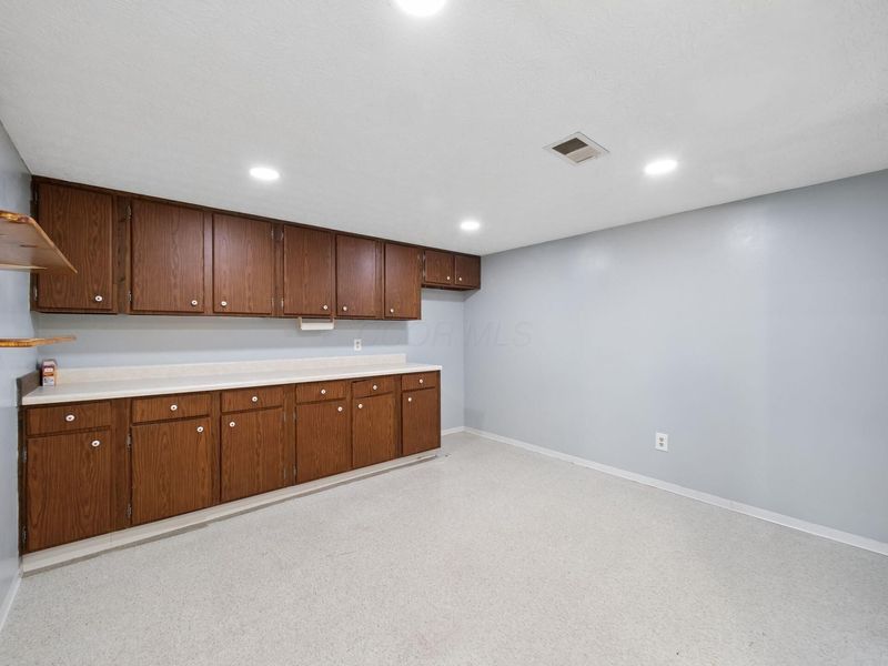 144 W Ticonderoga Drive, Unit E, Westerville, OH 43081 Photo 34