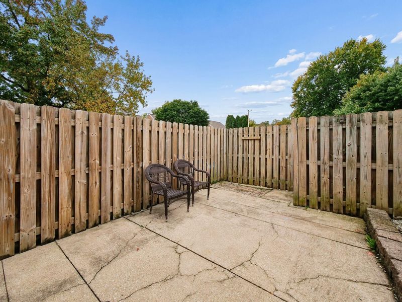 144 W Ticonderoga Drive, Unit E, Westerville, OH 43081 Photo 41