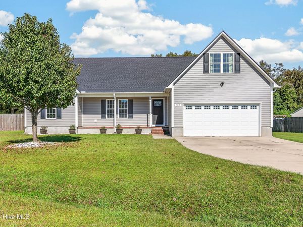 102 Serena Mariah Court , Beulaville, NC 28518