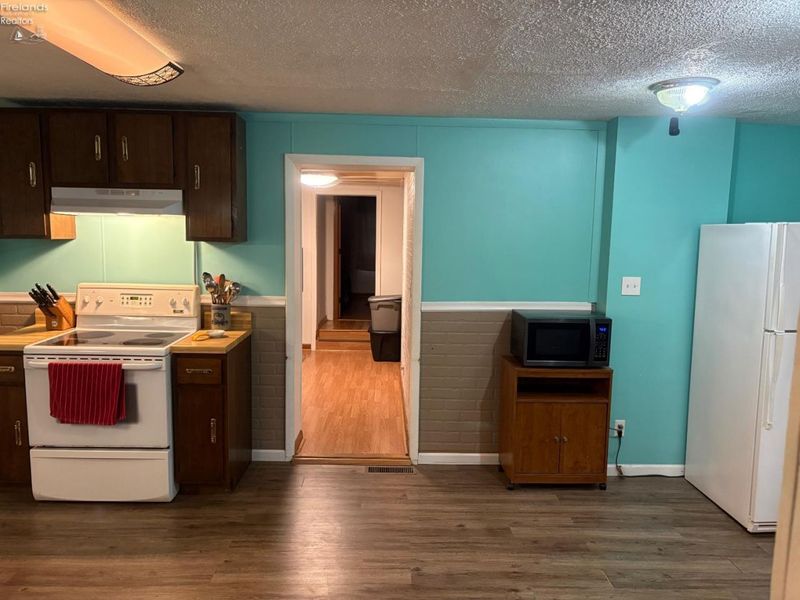 6859 S SR 100, Tiffin, OH 44883 Photo 6