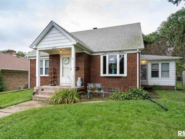 2235 GAINES Street , Davenport, IA 52804