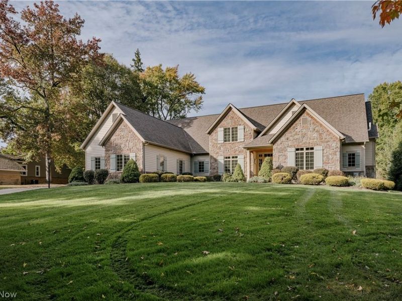 29099 Bolingbrook Road, Pepper Pike, OH 44124 Photo 4