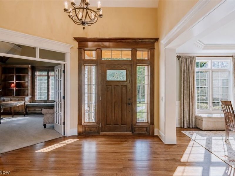 29099 Bolingbrook Road, Pepper Pike, OH 44124 Photo 5