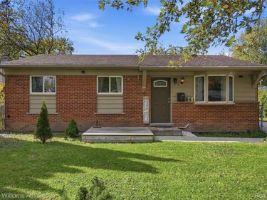 6726 Niagara Street , Romulus, Mi 48174