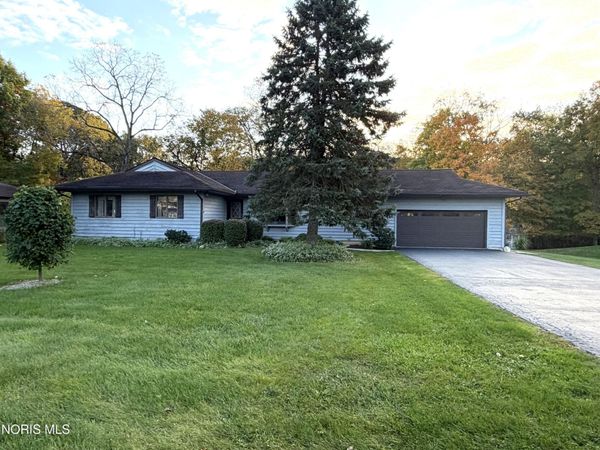 267 Duck Pond Road , Upper Sandusky, OH 43351