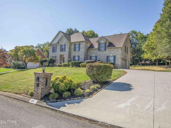 3315 Whispering Oaks Drive, Knoxville, TN 37938