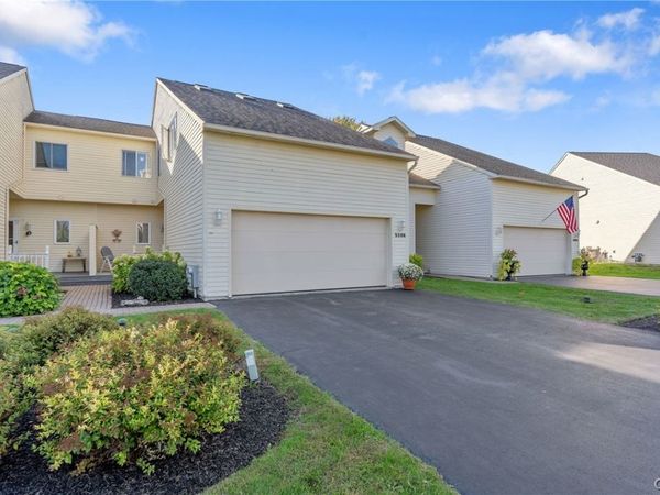 5306 BUNKER HILL Way , Syracuse, NY 13207