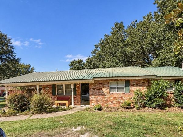 4403 Saratoga Avenue, Pascagoula, MS 39581