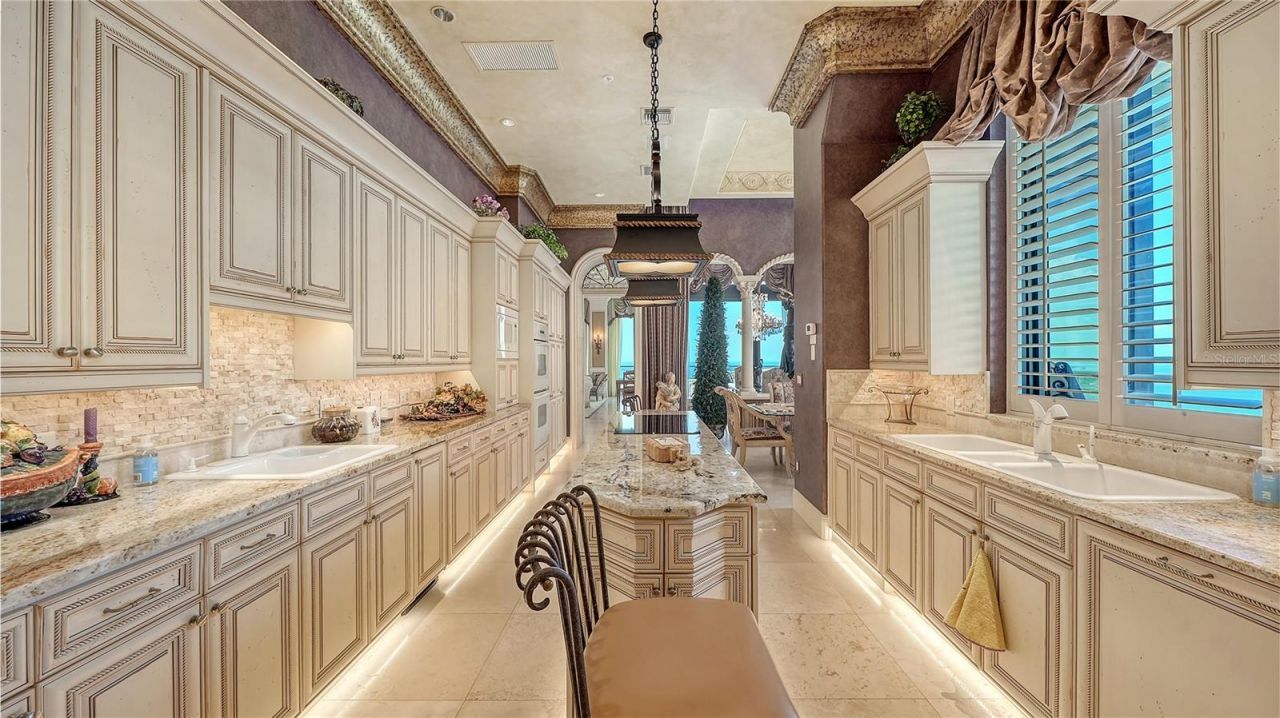 415 L Ambiance Drive, Unit PH-F, Longboat Key, FL 34228 Photo
