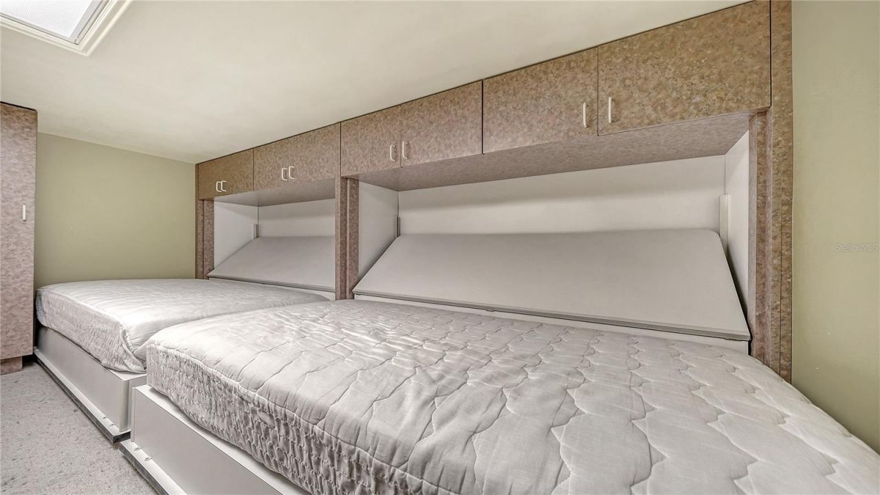 415 L Ambiance Drive, Unit PH-F, Longboat Key, FL 34228 Photo