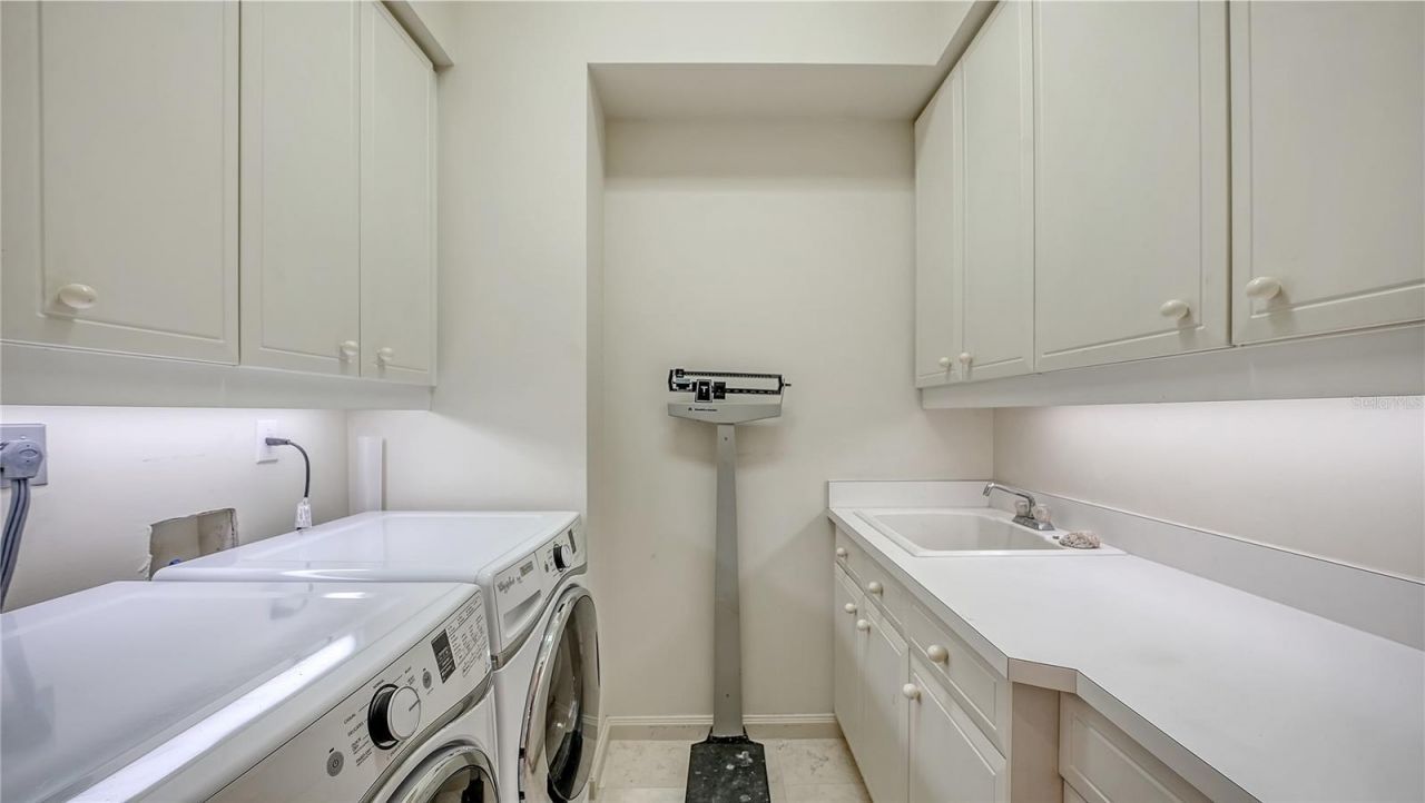 415 L Ambiance Drive, Unit PH-F, Longboat Key, FL 34228 Photo