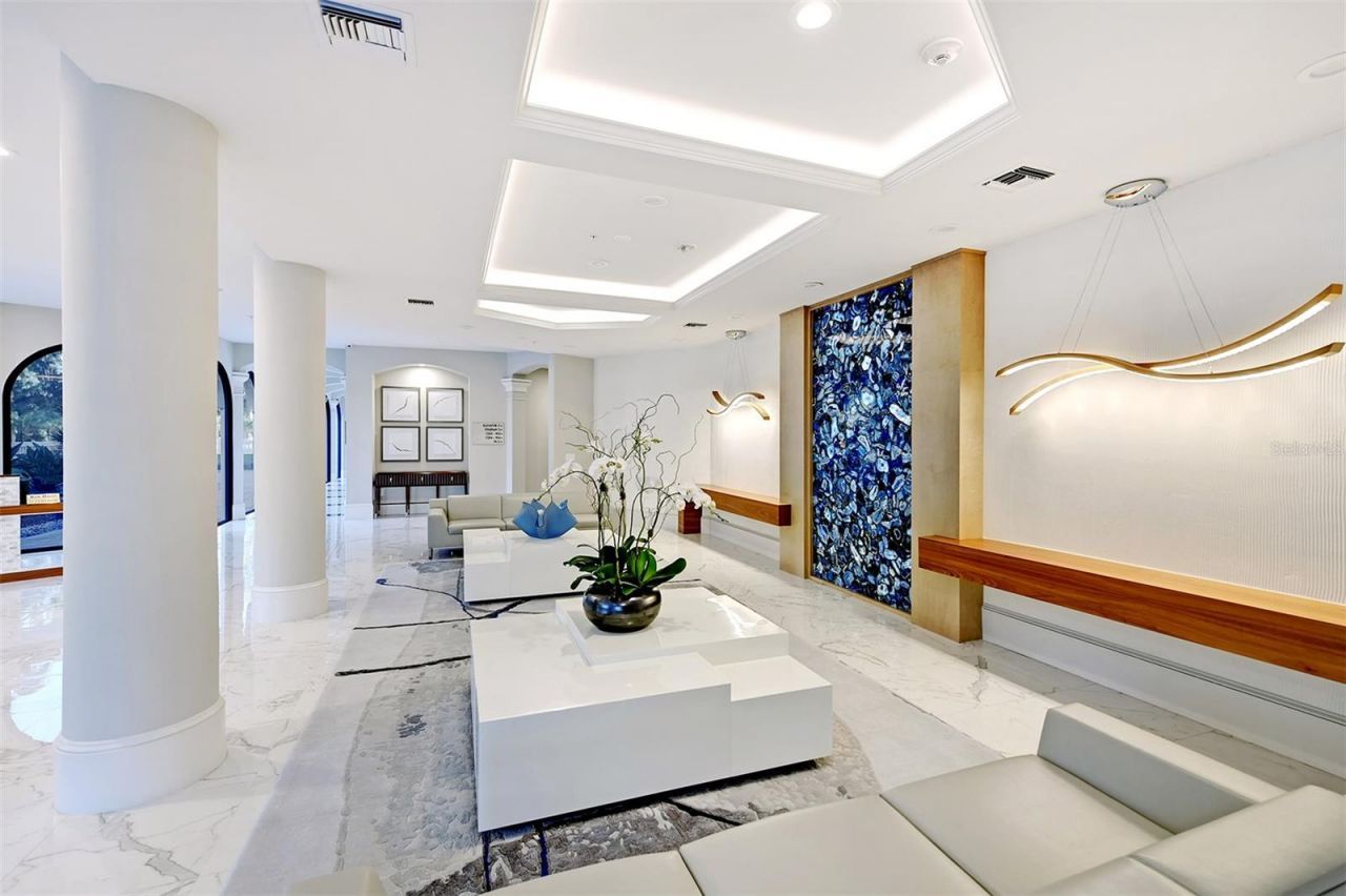 415 L Ambiance Drive, Unit PH-F, Longboat Key, FL 34228 Photo