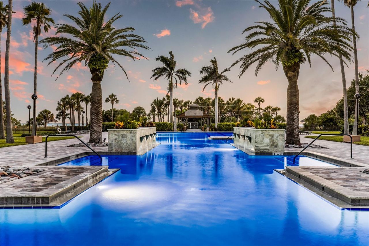 415 L Ambiance Drive, Unit PH-F, Longboat Key, FL 34228 Photo