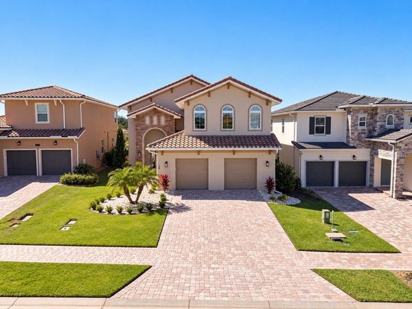 16103 VOLTERRA POINT, BELLA COLLINA, FL 34756