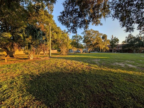 731 LIBERTY AVENUE , MOUNT DORA, FL 32757