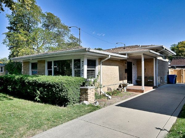 7167 N Ozanam Avenue, Chicago, IL 60631