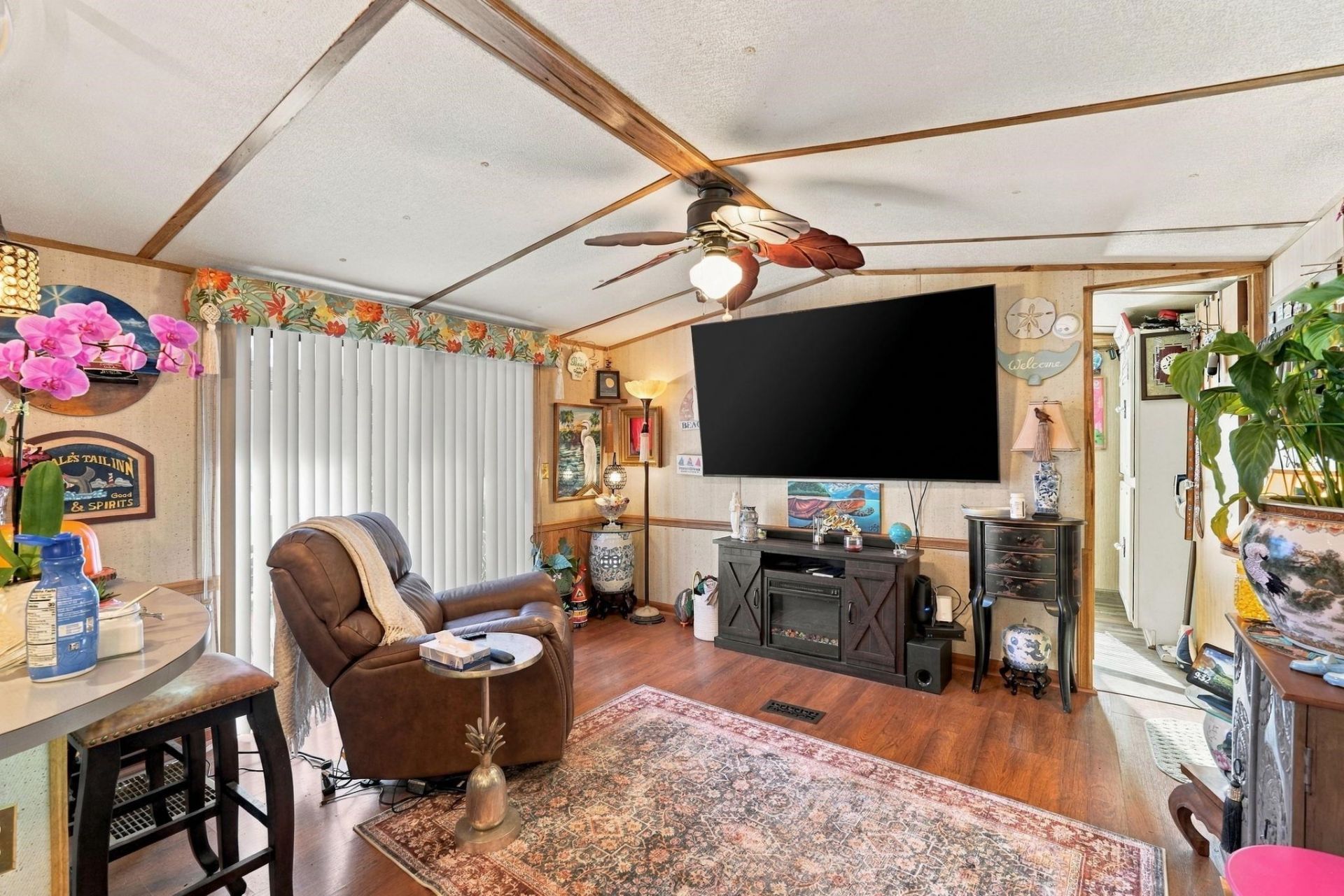 1497 Seaward Lane Photo 8