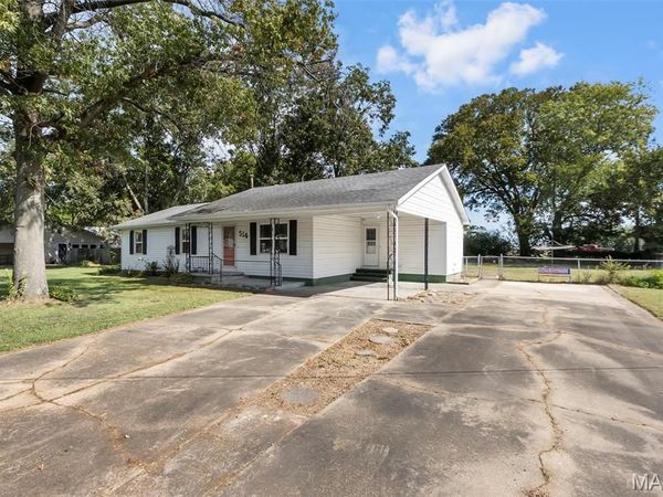514 Dean , Matthews, MO 63867