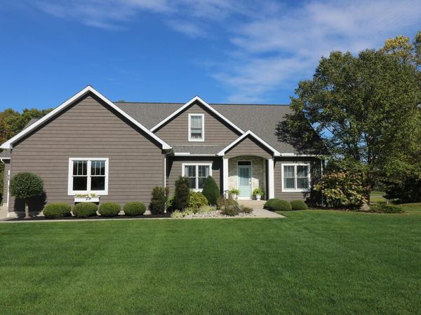 6 Lake View Court, Norwalk, OH 44857