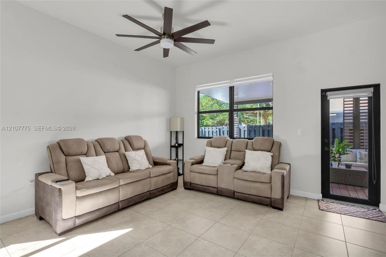 470 SE 34th Ter , Homestead, FL 33033 Photo