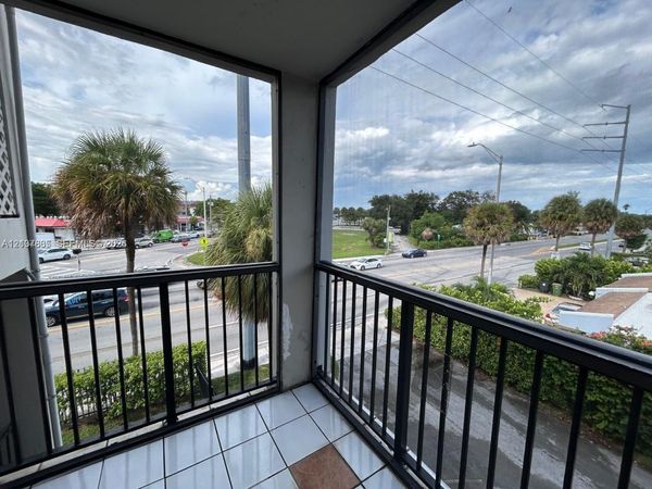 13455 NE 10th Ave, Unit 304, North Miami, FL 33161