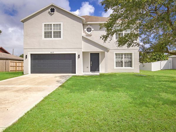 617 SE KARRIGAN Terrace, Port St. Lucie, FL 34983