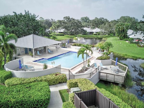 829 CLUB Drive, Palm Beach Gardens, FL 33418