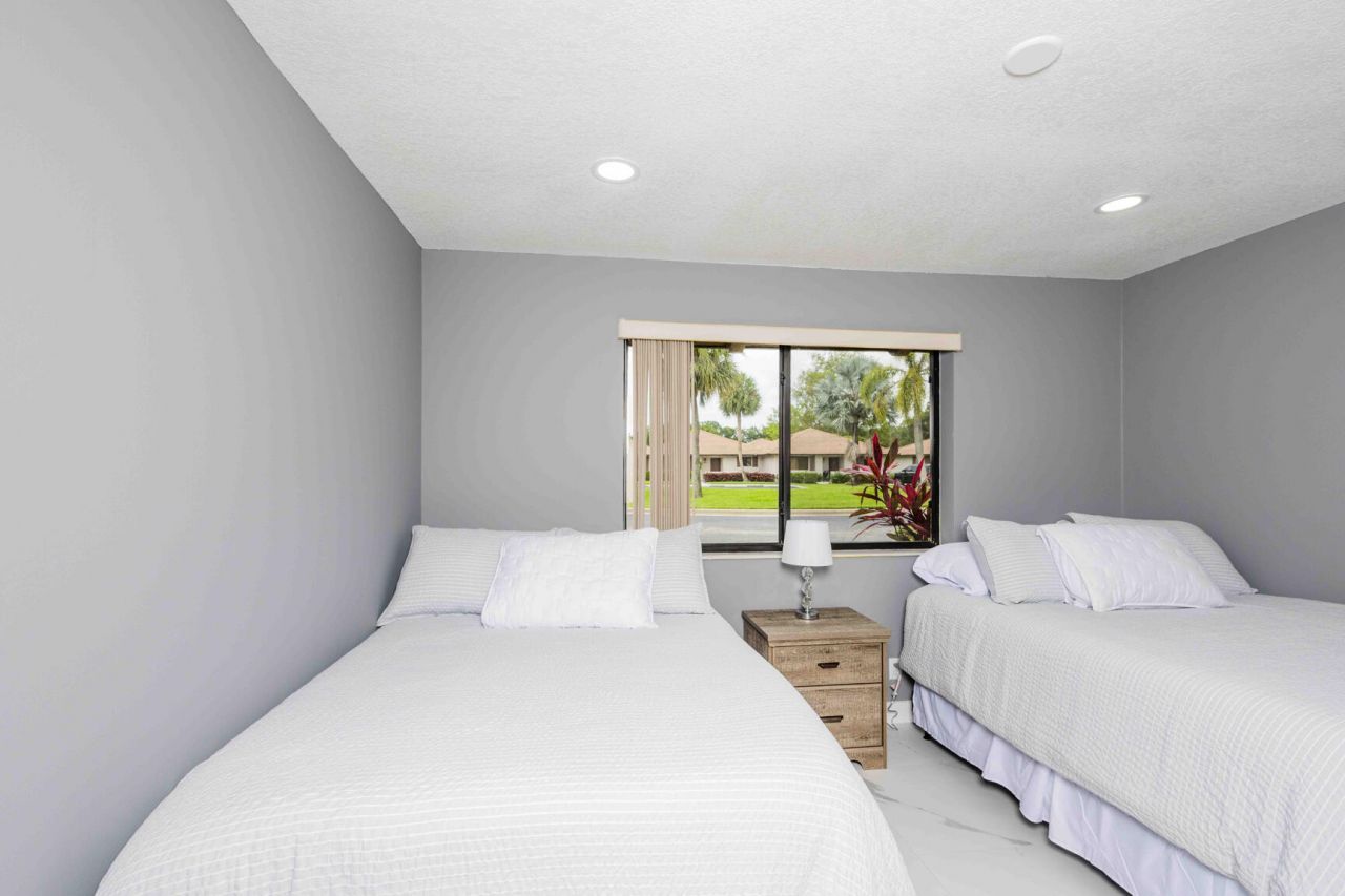 829 Club Drive, Palm Beach Gardens, FL 33418 Photo