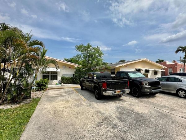 1973 NE 4th Street, Unit 6, Deerfield Beach, FL 33441