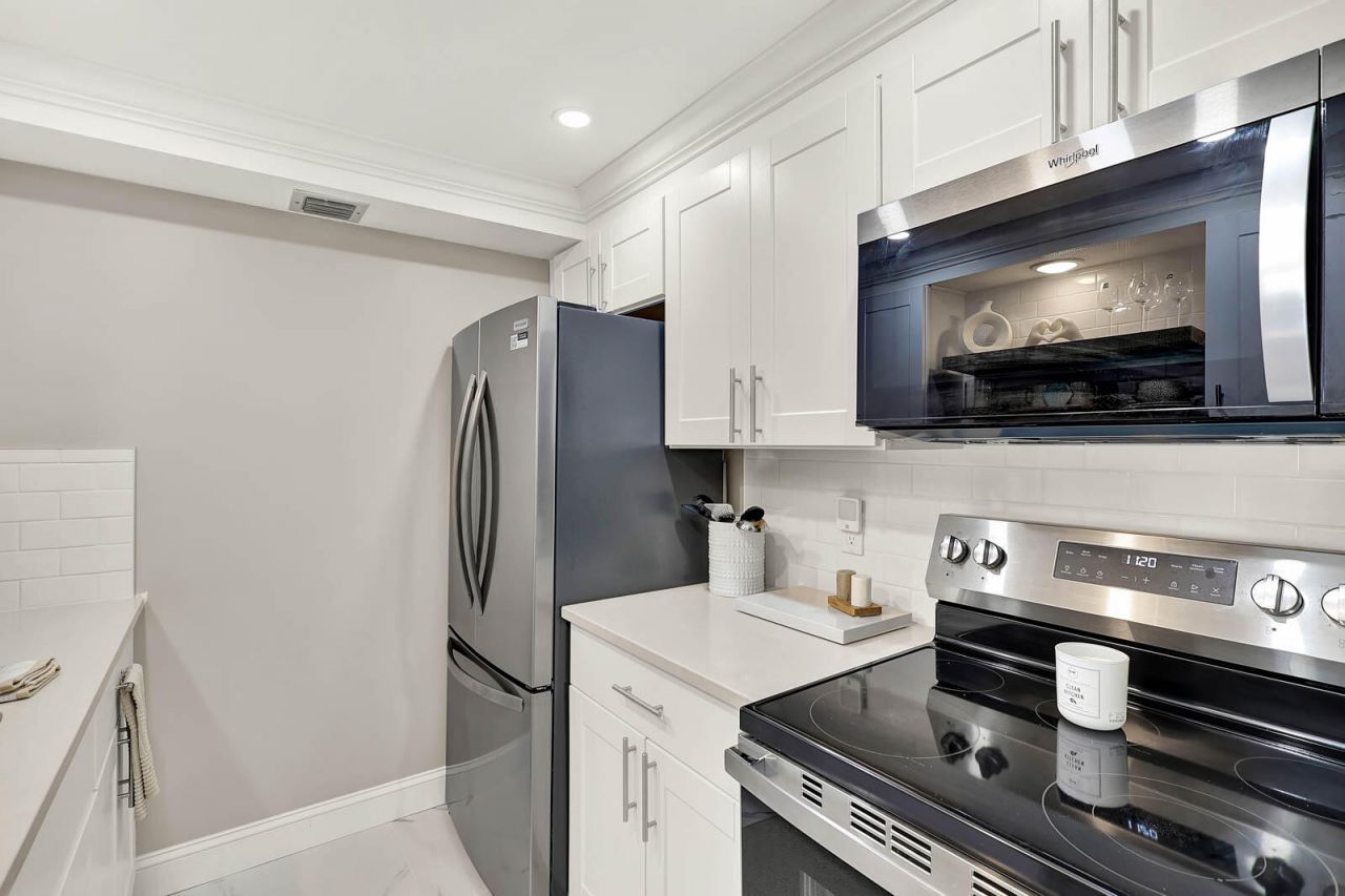 1950 SW Palm City Road, Unit 3-207, Stuart, FL 34994 Photo
