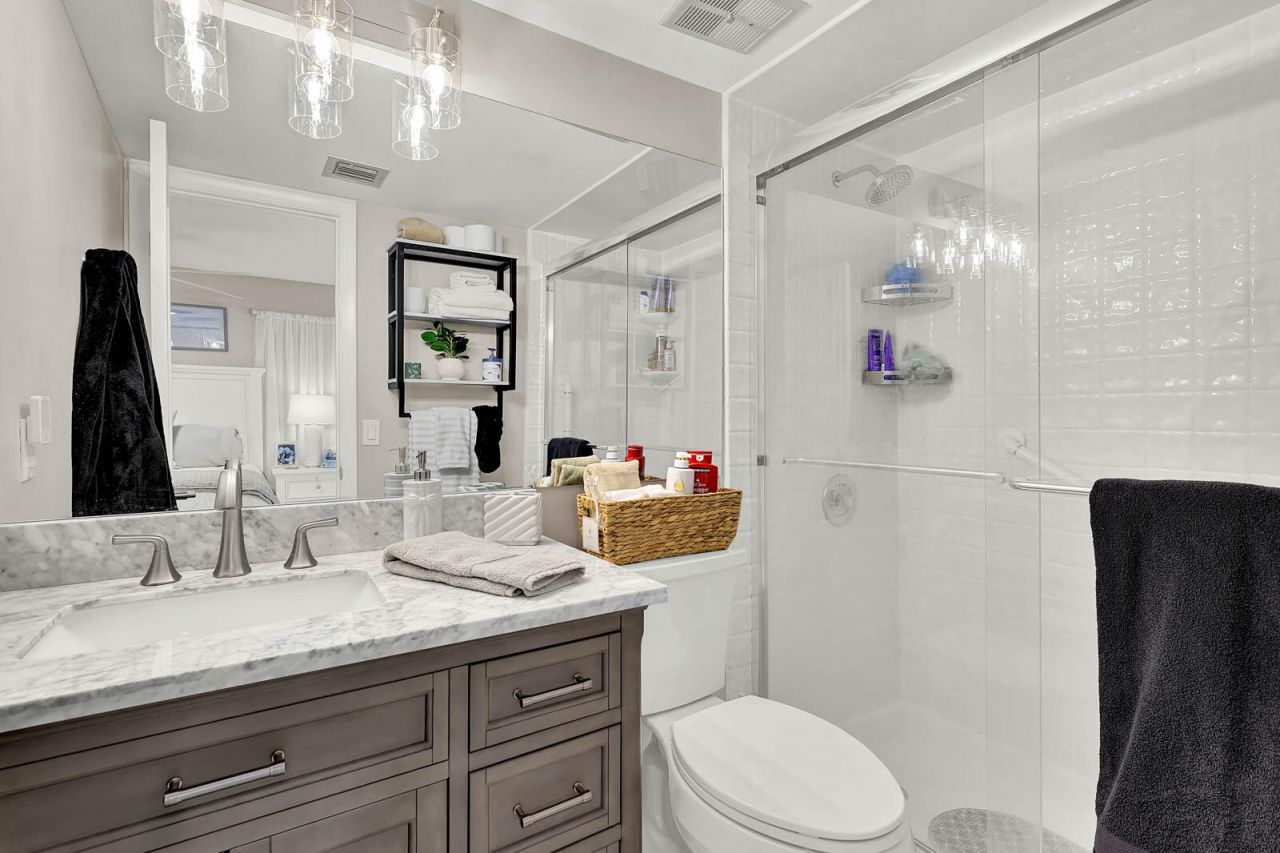 1950 SW Palm City Road, Unit 3-207, Stuart, FL 34994 Photo
