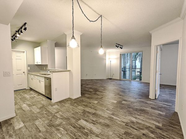 630 S SAPODILLA Avenue, Unit 308, West Palm Beach, FL 33401