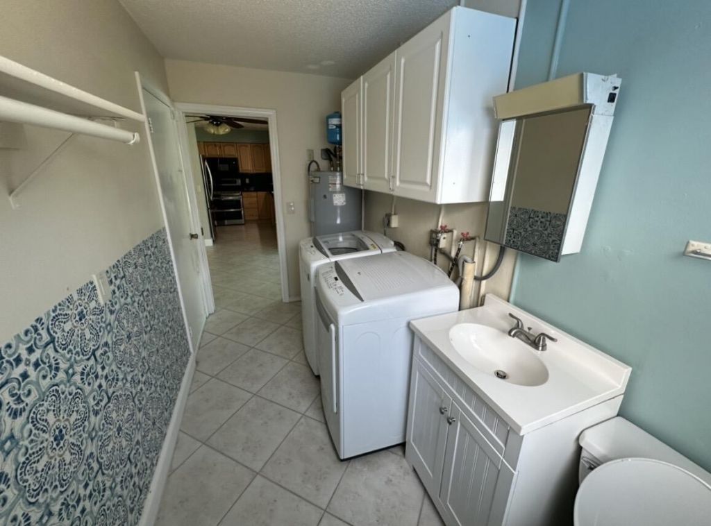 19043 SE Fearnley Drive, Tequesta, FL 33469 Photo