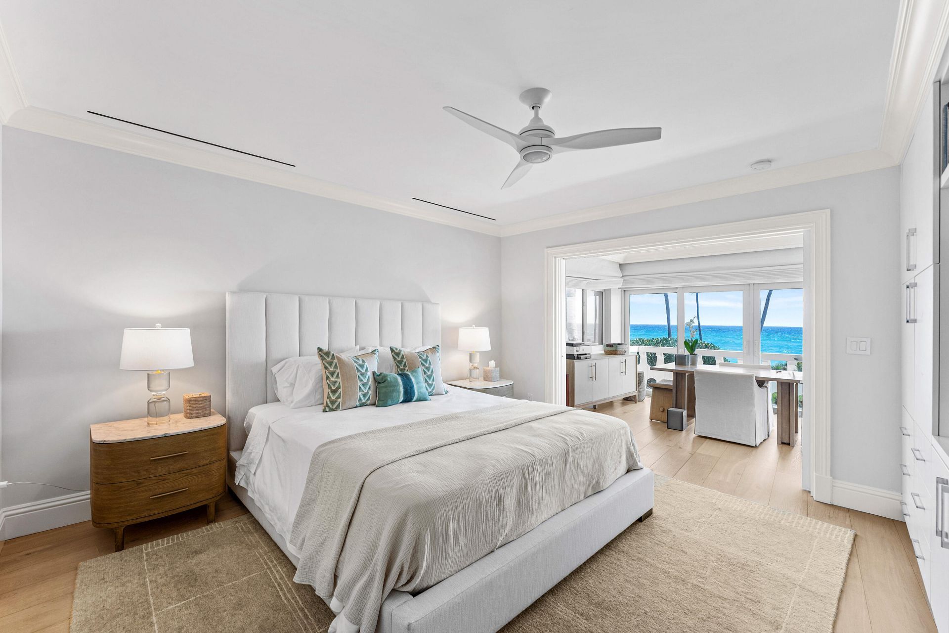 300 S Ocean Boulevard, Unit 2D, Palm Beach, FL 33480 Photo
