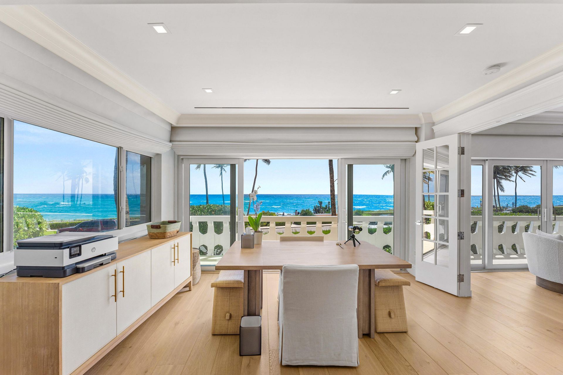 300 S Ocean Boulevard, Unit 2D, Palm Beach, FL 33480 Photo