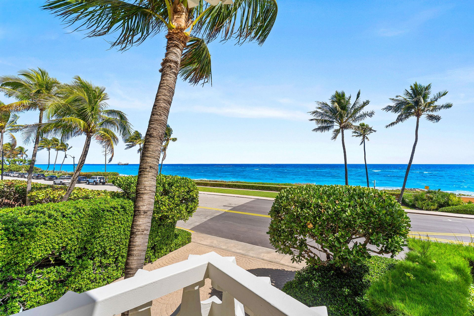 300 S Ocean Boulevard, Unit 2D, Palm Beach, FL 33480 Photo