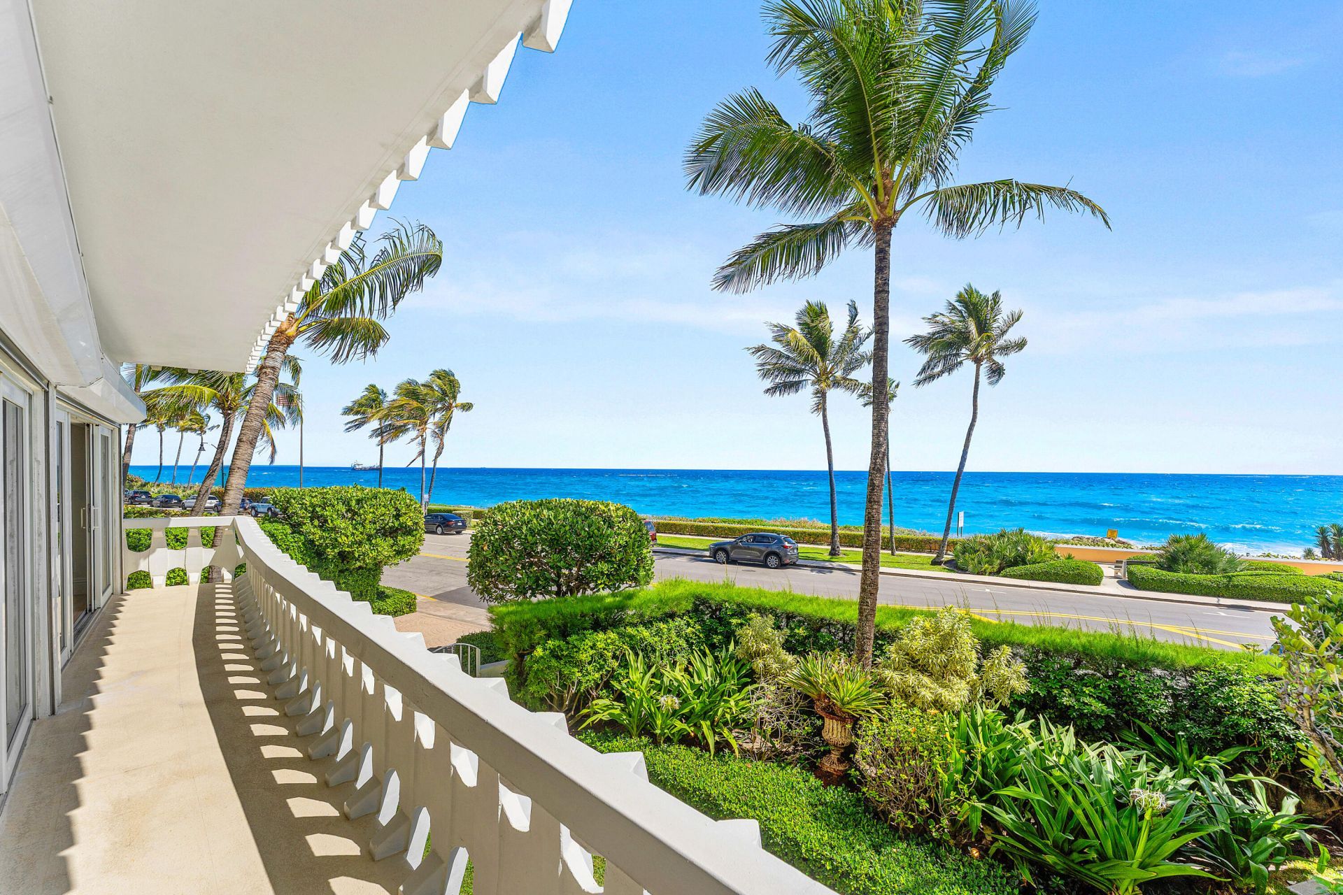 300 S Ocean Boulevard, Unit 2D, Palm Beach, FL 33480 Photo