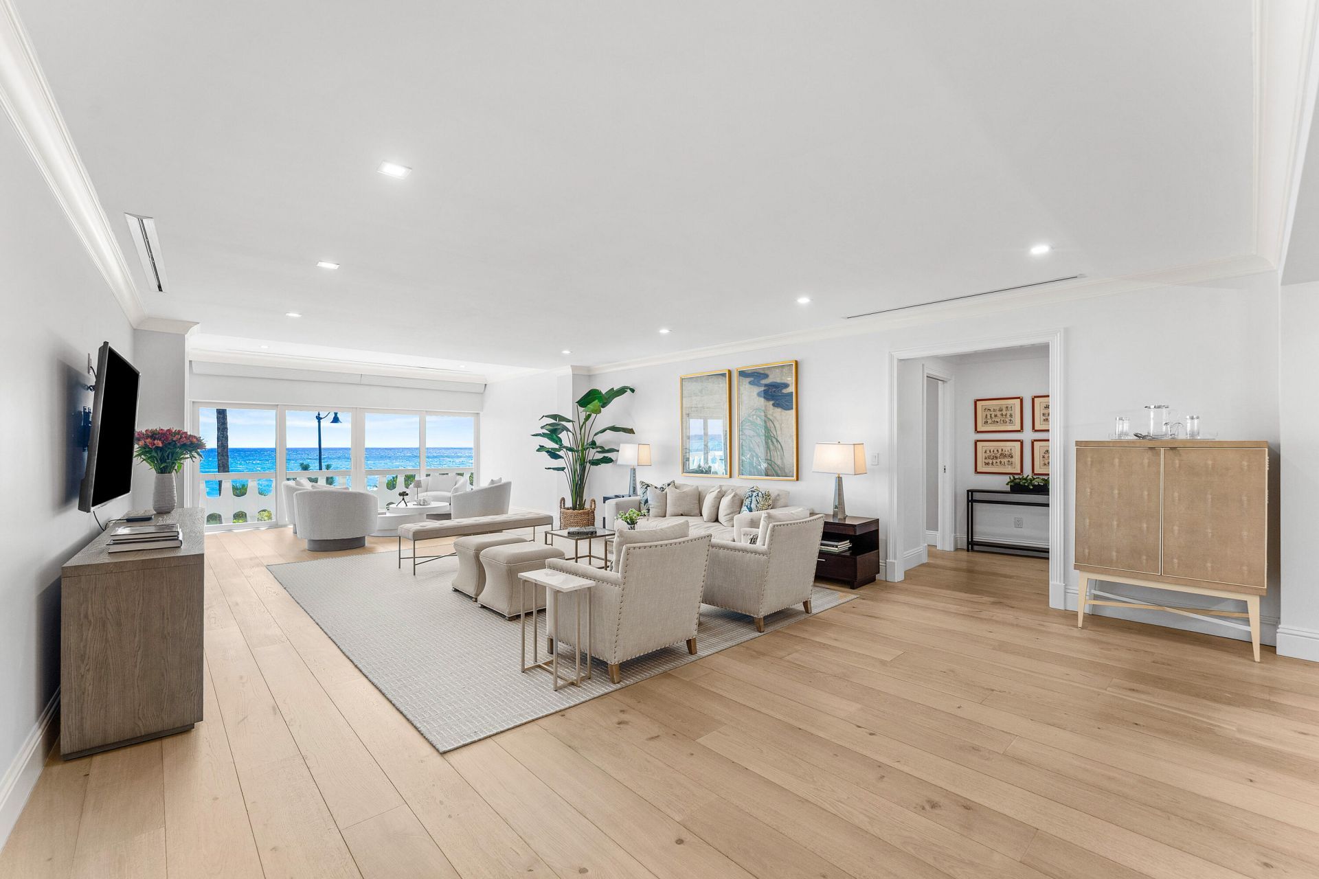 300 S Ocean Boulevard, Unit 2D, Palm Beach, FL 33480 Photo