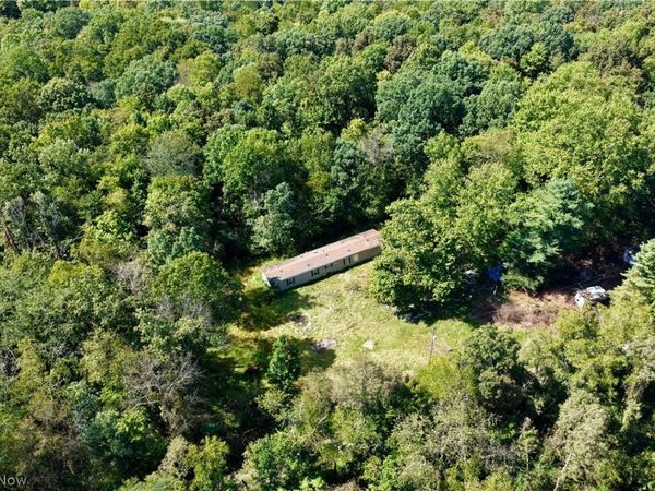 27601 Township Road 47 , Coshocton, OH 43812