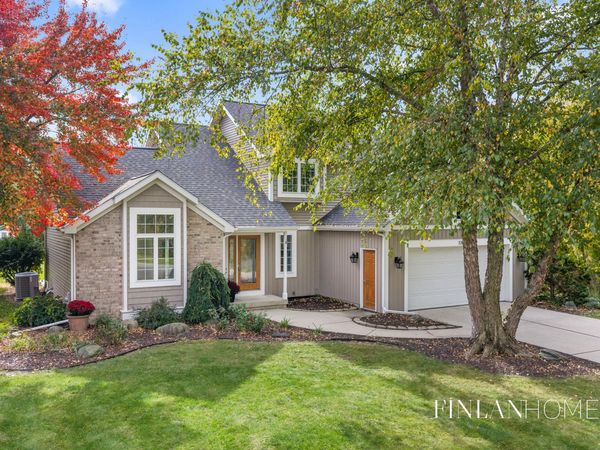 1700 Golfside Court SE, Caledonia, MI 49316