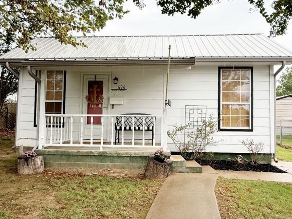 424 Rock Avenue , Eufaula, OK 74432