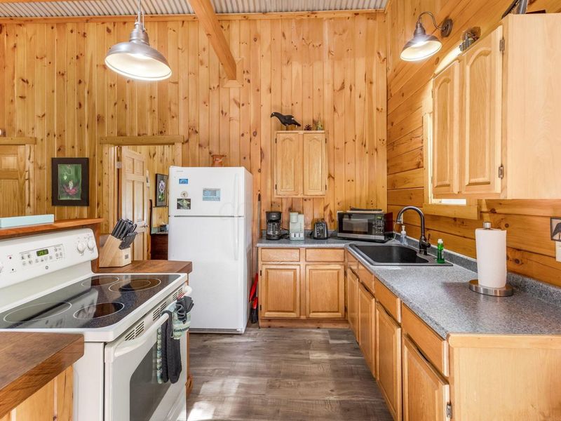 28560 Blackjack Road, Logan, OH 43138 Photo 14